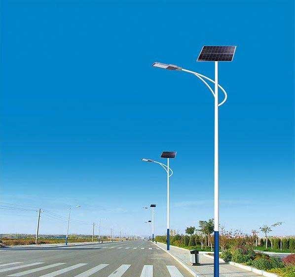 為什么太陽能路燈在城里很罕見？
